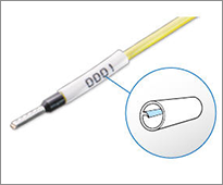 内側に付いたヒダで、電線のズレを防ぎます。差し込むだけだから、作業効率もアップ。