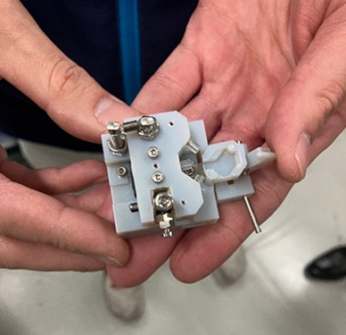 菅原さまが設計された組立治具